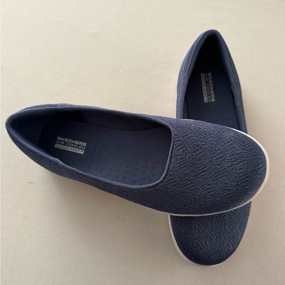 Skechers Women's Dark Blue Loafers